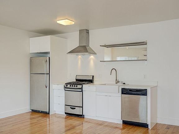 5th image of 4234 W Lockwood Ave #8