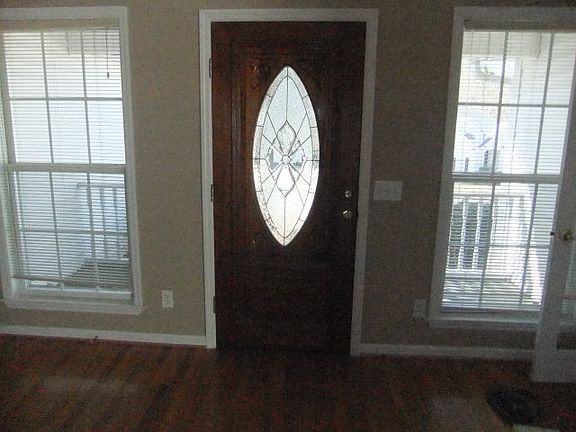 2nd image of 1323 Willow Woods Dr