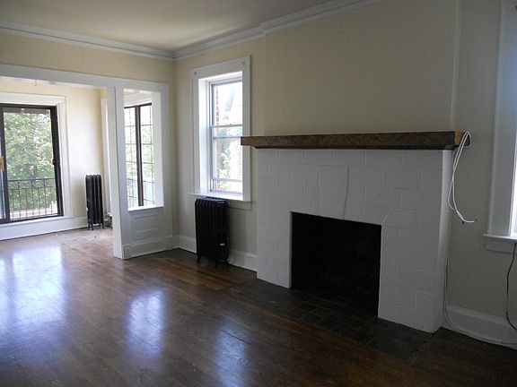 2nd image of 506 Linwood Ave APT 5