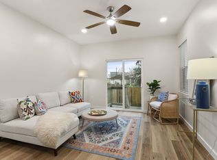 2916 Mandeville, New Orleans, LA 70122