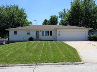 511 W 21st St, Carroll, IA 51401