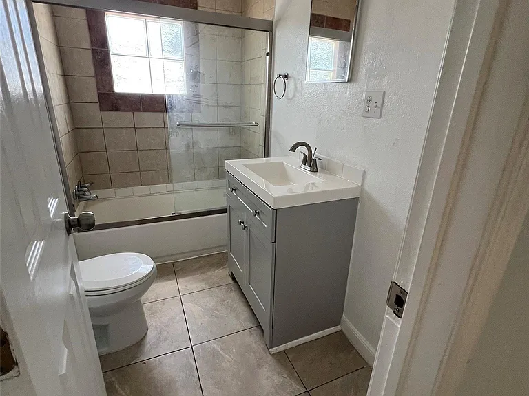 1824 Biovu Dr — Photo 13