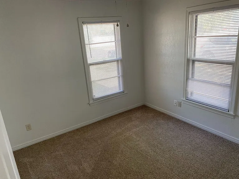 2371 Moore St — Photo 5