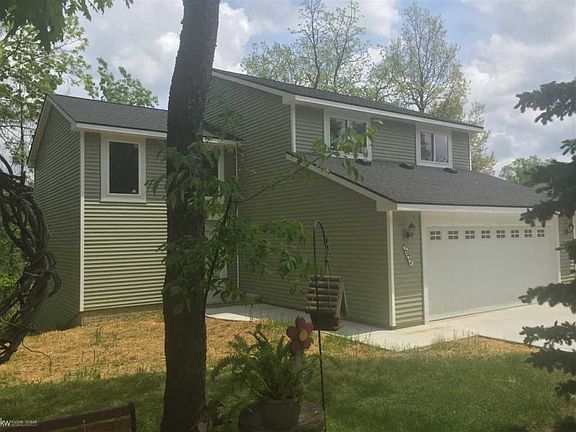 2nd image of 2932 Burgess Hill Dr
