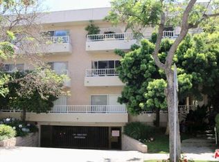 440 N Oakhurst Dr APT 102, Beverly Hills, CA 90210