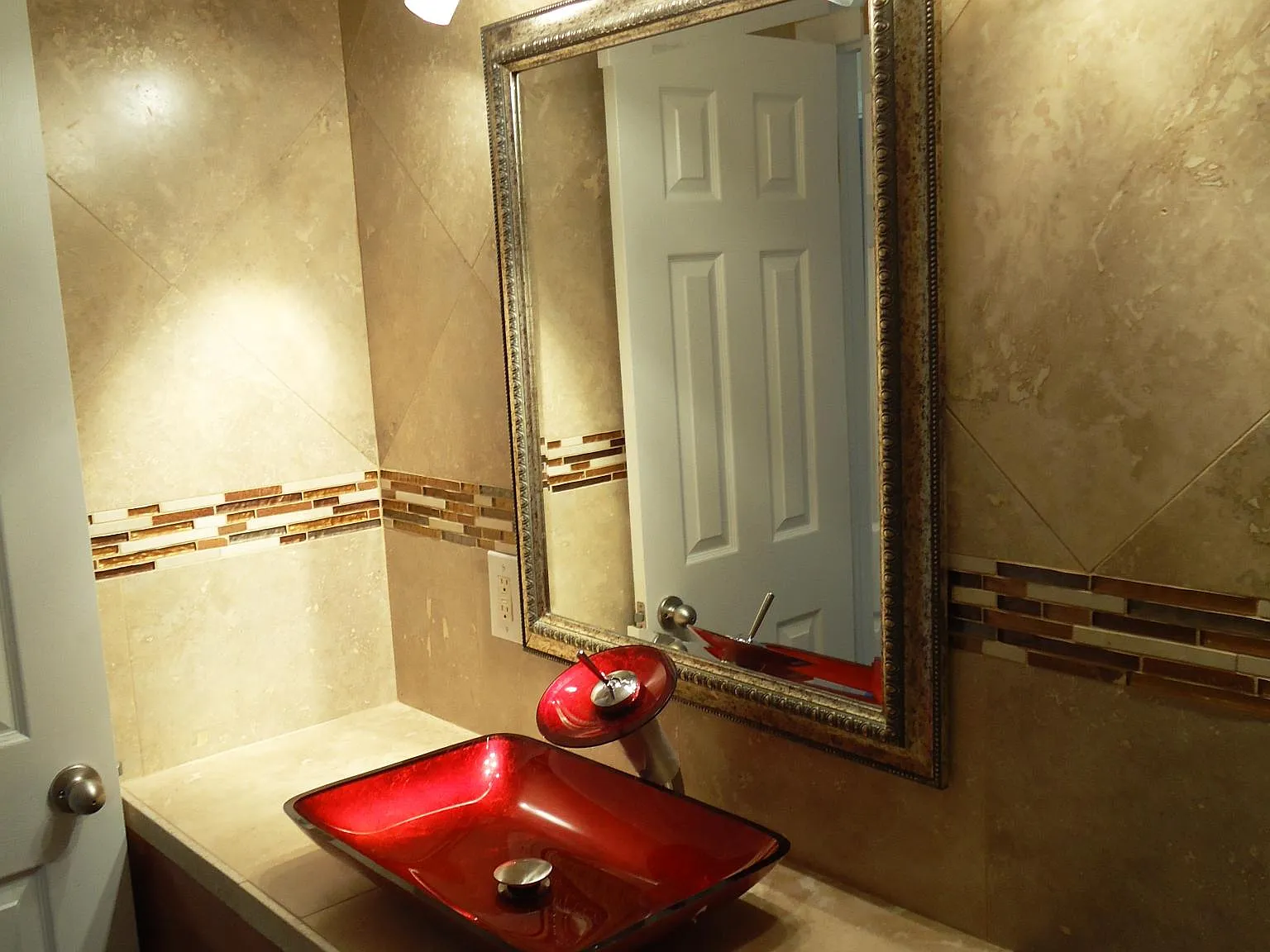 2 bed, 750 sqft, $1,297 — Photo 2