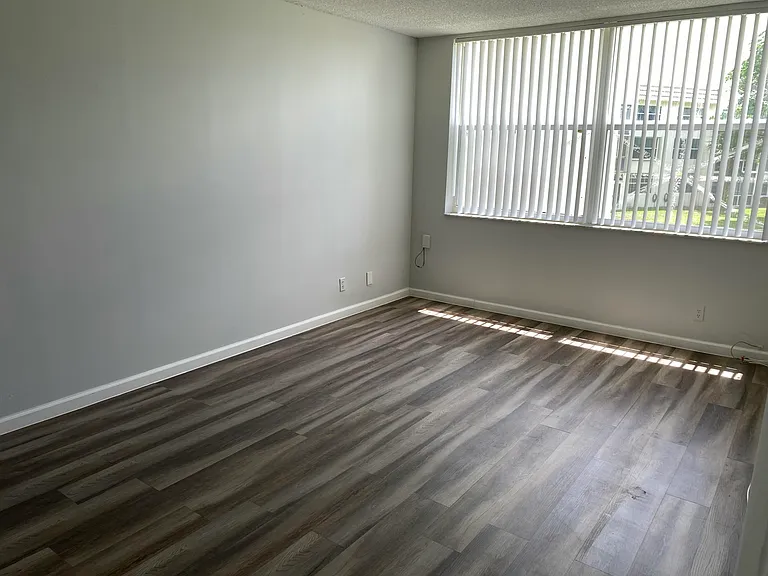 6890 Royal Palm Blvd #209H — Photo 8