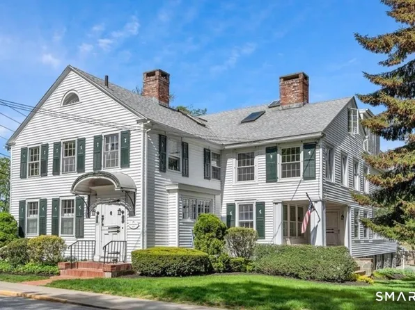 27 North Main Street #8, Essex, CT 06426
