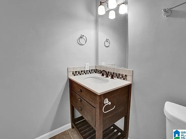 1051 Ivy Creek Trl #1051 — Photo 32
