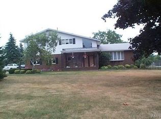 5170 Military Rd, Lewiston, NY 14092