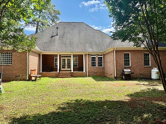3rd image of 7107 Claren Oaks Ct