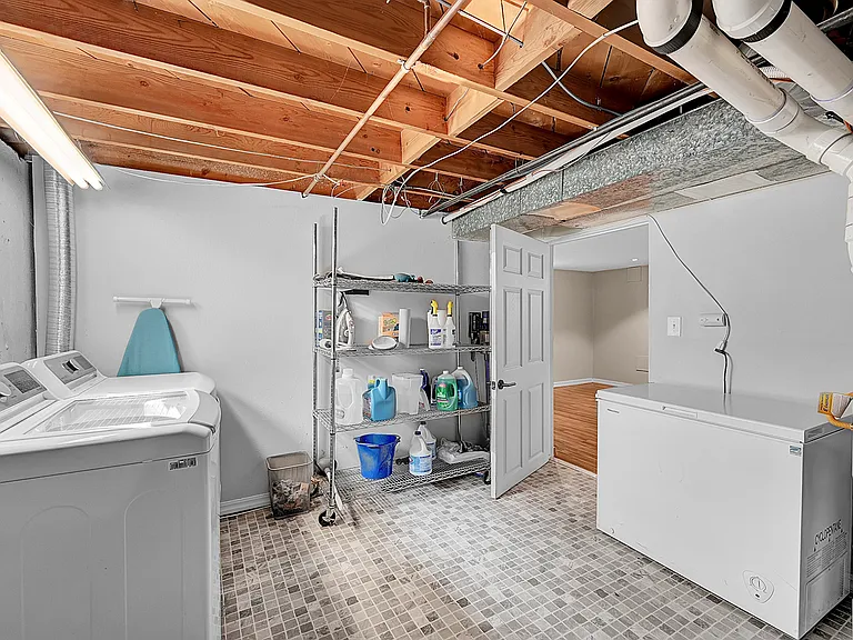 6260 Teller St — Photo 28