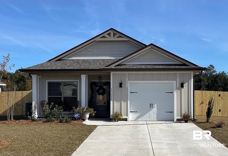1st image of 13622 Logan Pl