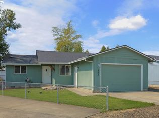 337 S Grove Ln, Sutherlin, OR 97479