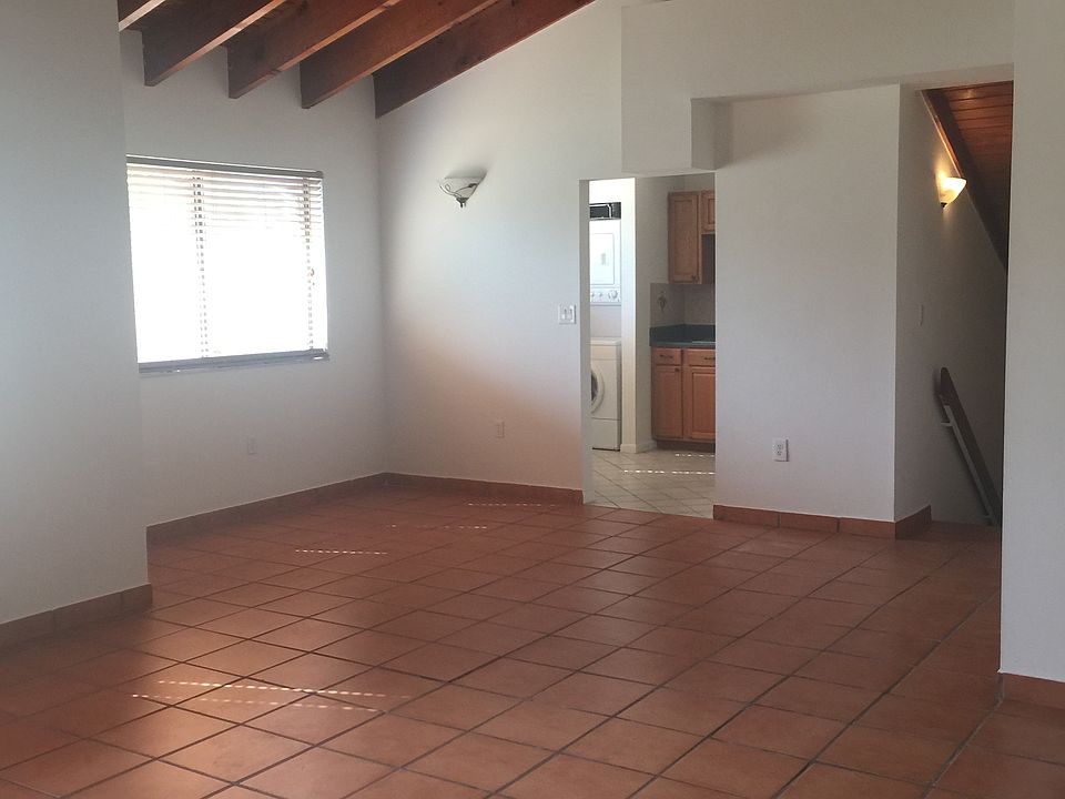 1st image of 800 NW 106th Ave #4B6-1