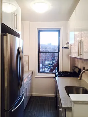 Rented by Noble Mansion Leasing | media 6