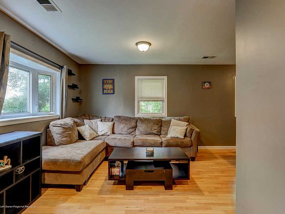 5th image of 2027 Florence Ave