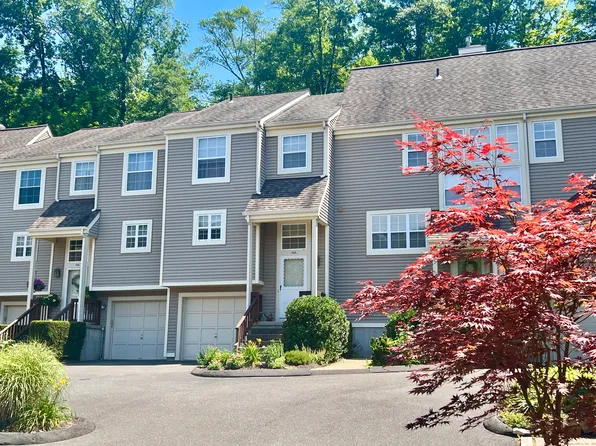 905 Foxboro Drive #905, Norwalk, CT 06851
