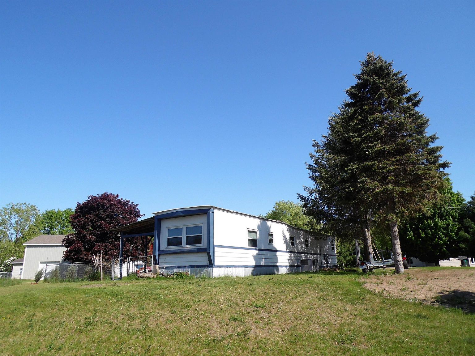 1351 Lakeview Dr, Gladwin, MI 48624 Zillow