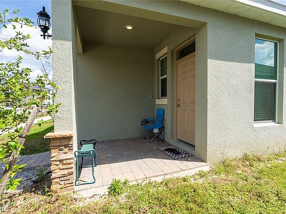 2nd image of 802 Friendship Cir