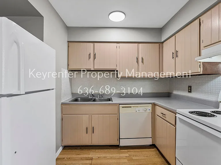 3313 Droste Rd — Photo 4