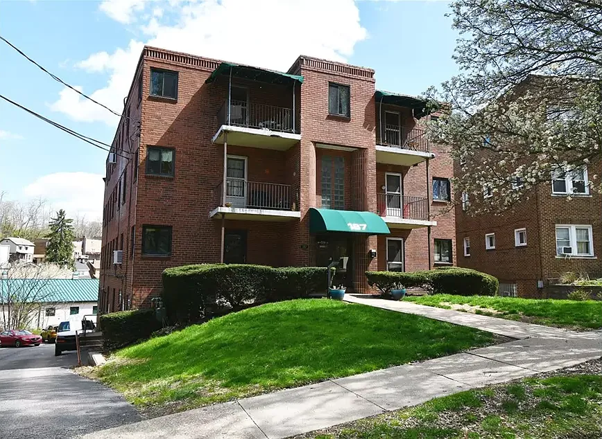 187 Morrison Dr #11