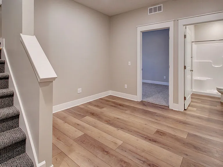 2118 Sherwood Ave — Photo 14