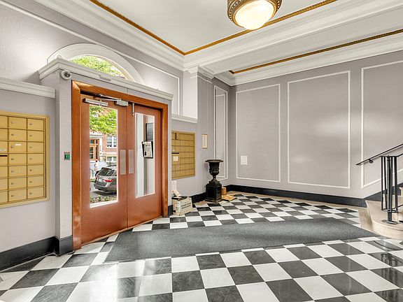 3rd image of 1615 Kenyon St NW APT 20