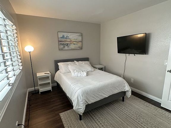 4th image of 10220 Keoki St #3