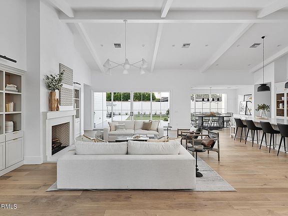 3rd image of 6122 E Calle Tuberia --