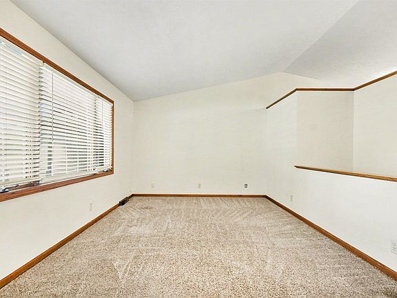 3rd image of 3616 Mc Clow Dr SW