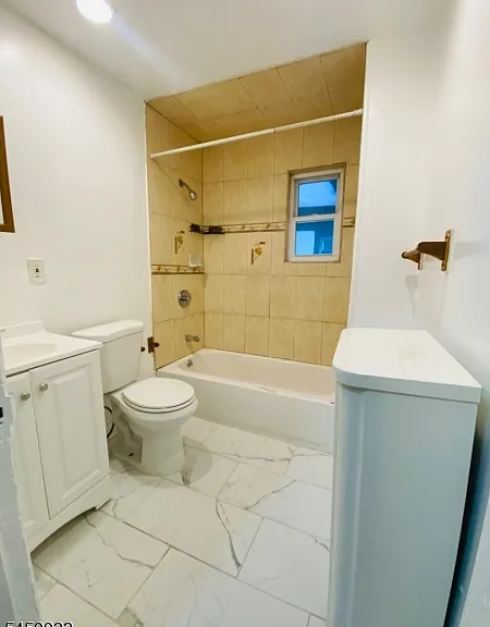 17 Chelsea Ave #2 — Photo 3