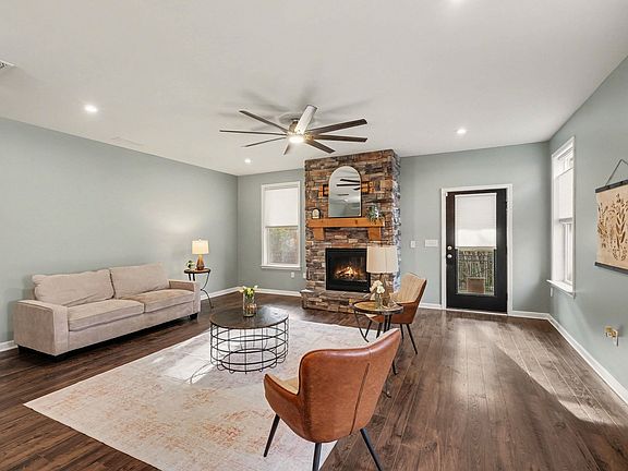 5th image of 3738 Magpie Ln