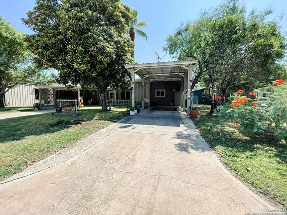 2nd image of 88 Mesquite St