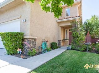 49 Mahogany Ln, Simi Valley, CA 93065