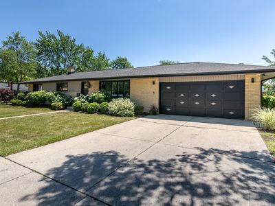 229 E Kathleen Dr, Park Ridge, IL, 60068