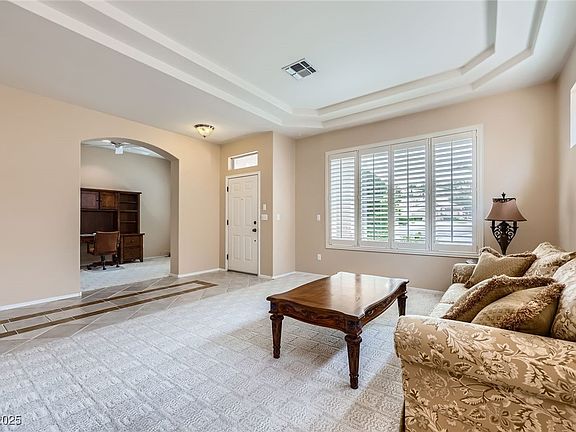 4th image of 2217 High Mesa Dr