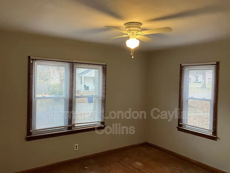 360 S Harvey Ave — Photo 10