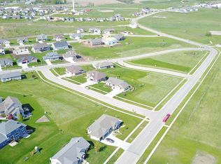 1900 Three Wood Dr, Mount Horeb, WI 53572