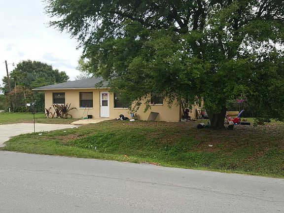 3rd image of 203 E Eustis Ave