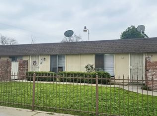 625 W Cambridge Ave APT D, Fresno, CA 93705