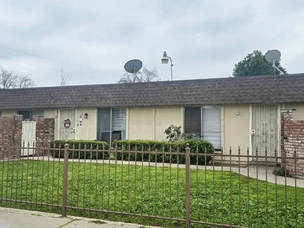 625 W Cambridge Ave #C, Fresno, CA 93705