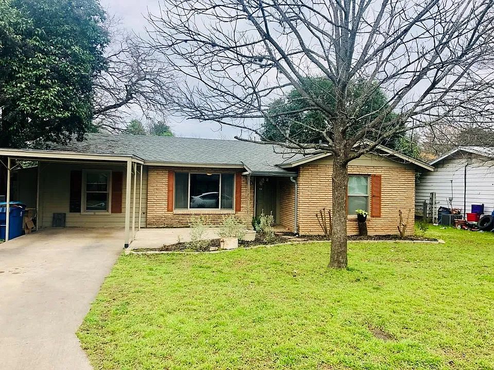 On a cul-de-sac, quiet family neighborhood. Carport and off-street parking.