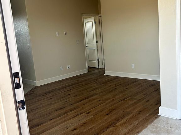 2nd image of 676 N Colcannon Dr #676