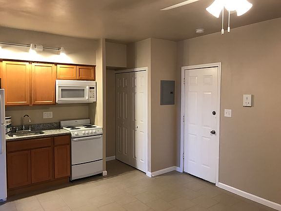 2nd image of 10 Gibbs St APT 32