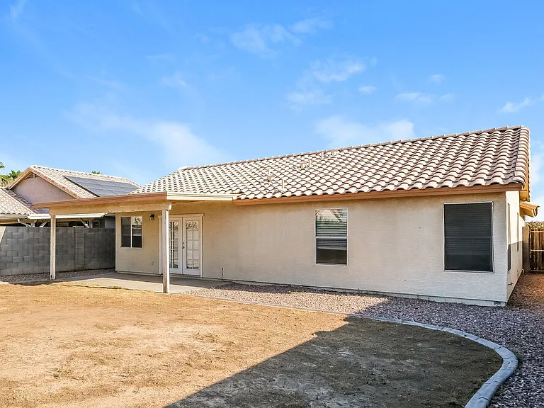 16183 W Buchanan St — Photo 16