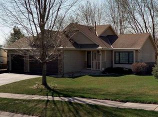 9498 173rd St W, Lakeville, MN 55044