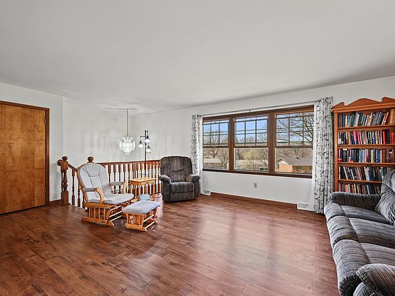 4th image of 2768 Hickory Hill Ct