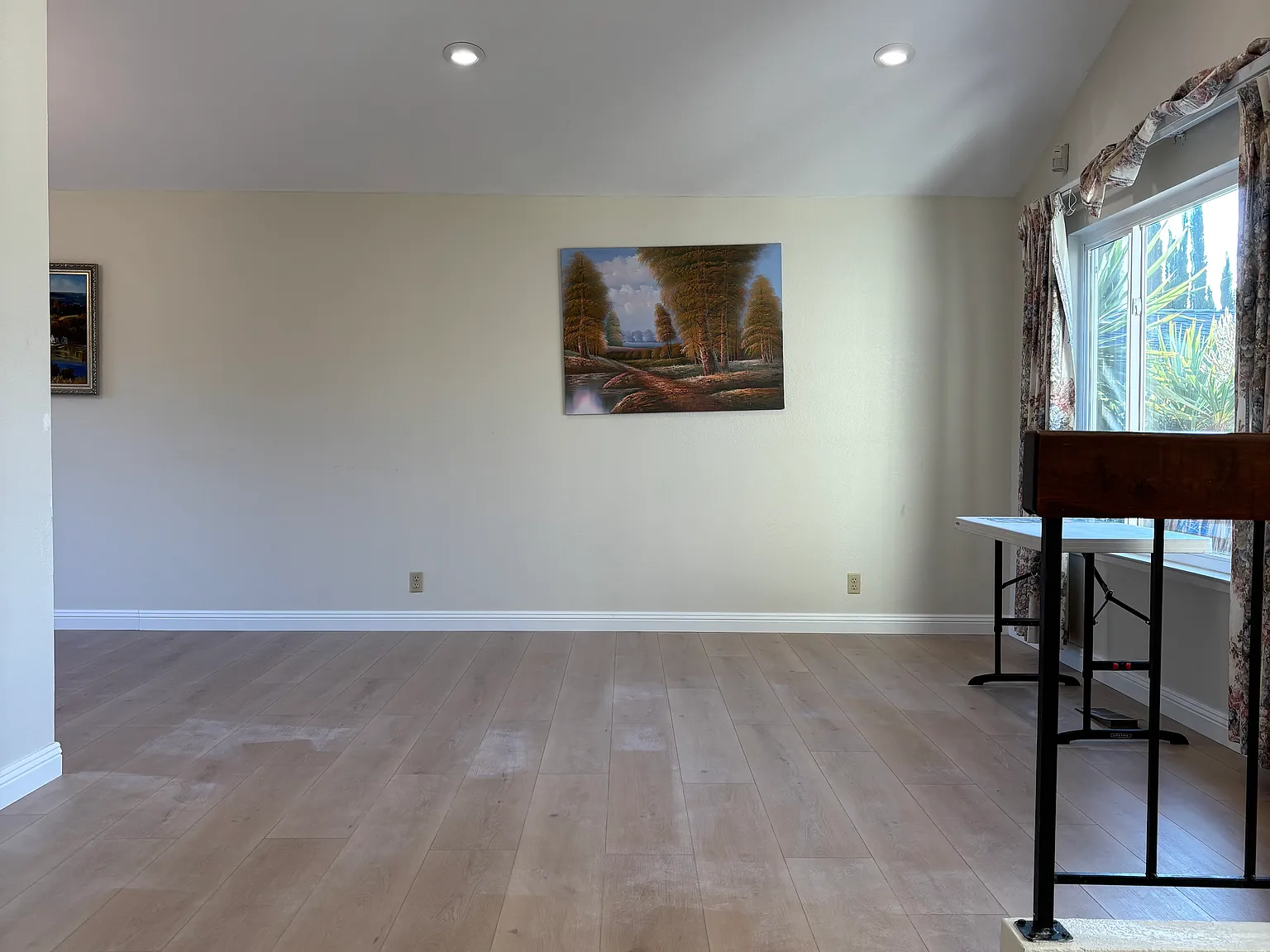4 bed, 2303 sqft, $5,200 — Photo 3
