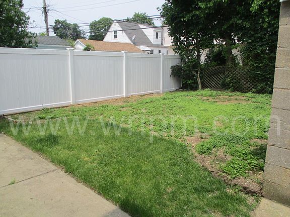 2nd image of 487 Marshall Ct